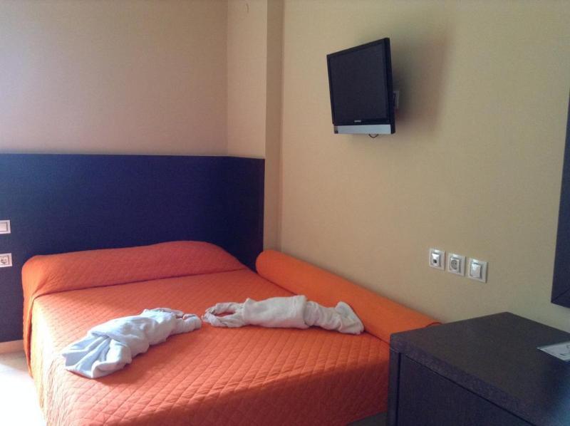 โรงแรมโซเฟีย เฮราคลีออน Heraklion  ภายนอก รูปภาพ