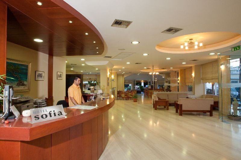โรงแรมโซเฟีย เฮราคลีออน Heraklion  ภายนอก รูปภาพ